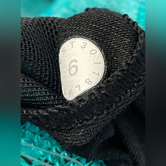 Lululemon Free To Be Serene Tank (2 In 1) *Medium Support Heathered Spirit Green - Picture 10 of 10